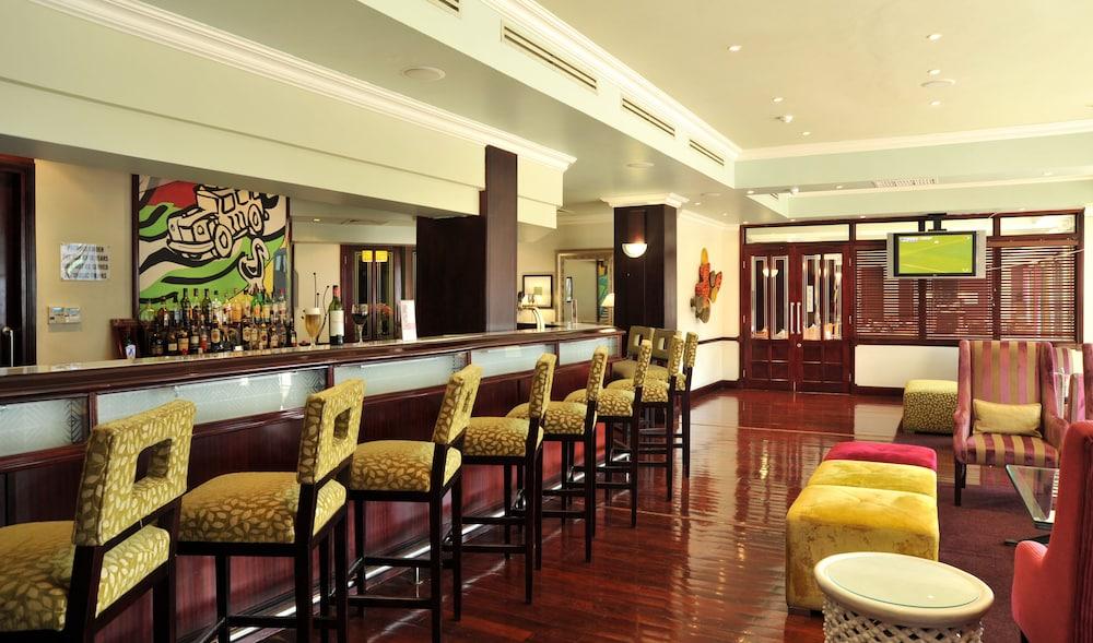 Cresta President Hotel Gaborone Buitenkant foto